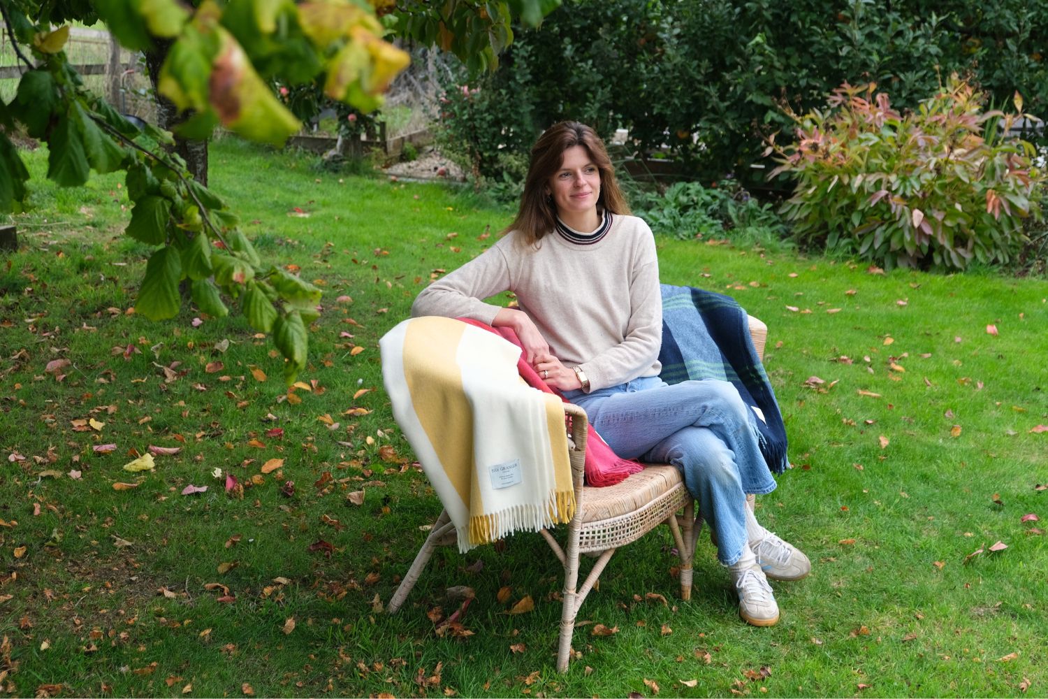 Merino Lambs Wool Throw and Blanket Issy Granger