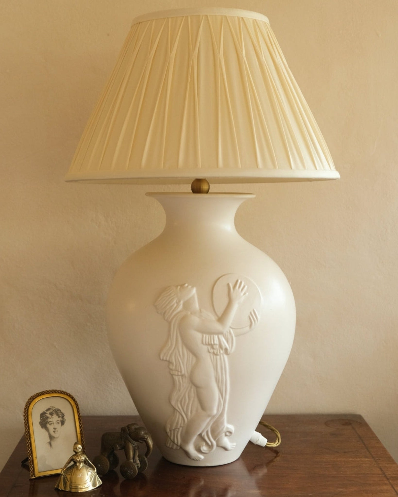 Issy Granger Ceramic Table Lamp