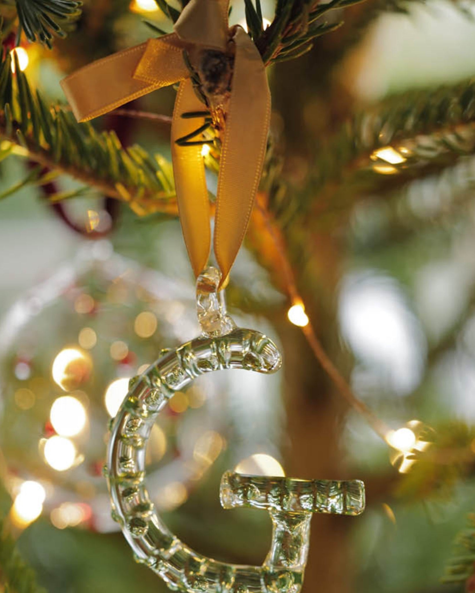 A-Z_Alphabet_Ornaments_G Glass Christmas Tree Decoration 