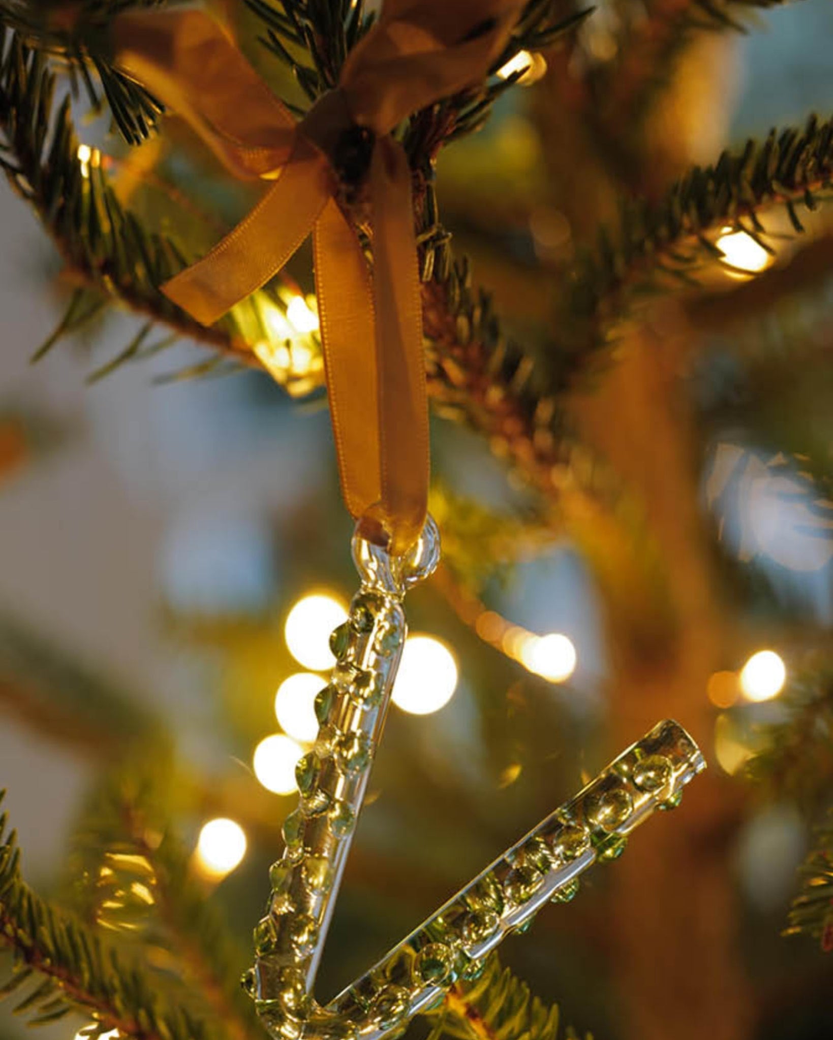 Alphabet_Ornaments_V-2