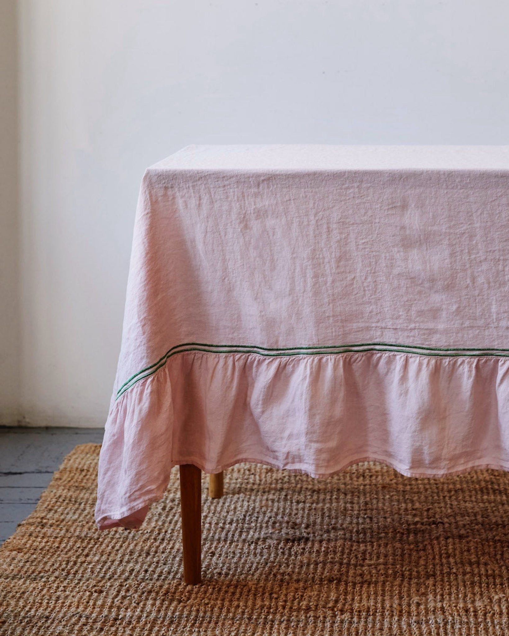 Issy Granger Pink Double Piped Linen Tablecloth